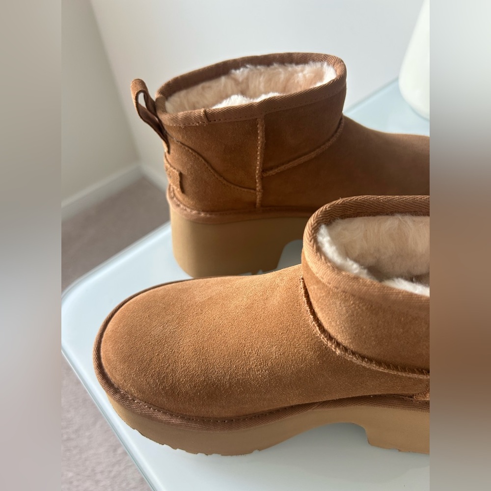 Viral UGG Chestnut Brown Ankle Platform Boots - Picture 3 of 8